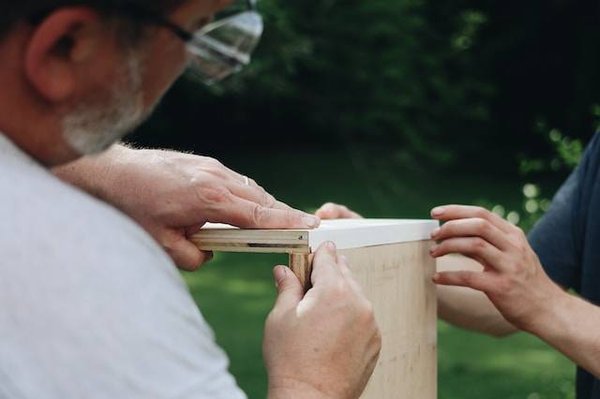 Senior à votre service bricolage - Comment trouver un senior qualifié près de chez vous ?